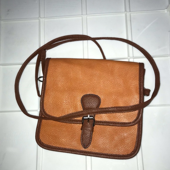 3 Crossbody bags - Picture 6 of 7